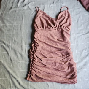 Glittery dress - Pink with extra glitter