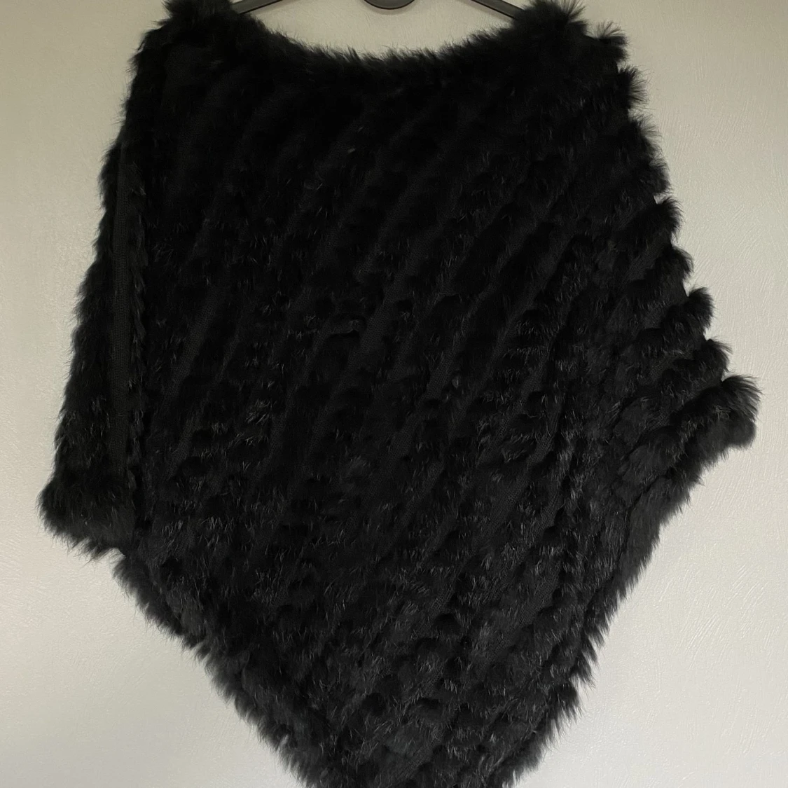 Äkta pälsponcho - 90