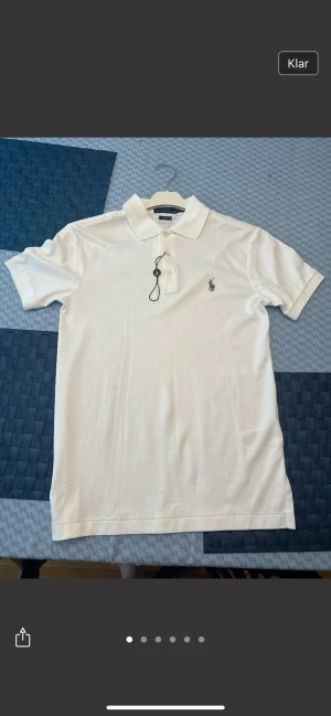 Ralph lauren pike - Köptes från ”4men” i våras för 1600kr Endast använd några få gånger då prislapp till och med är kvar!