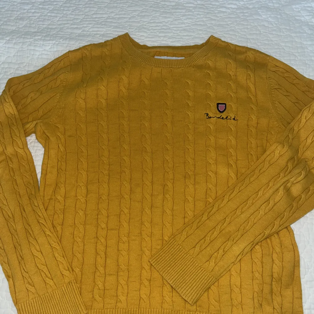 Bondelid tröja i XS köpt från MQ. Orginalpris 599. Väldigt bra skick! . Stickat.