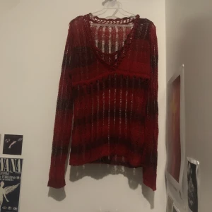 Stickad topp - Löst stickad topp köpt på humana men aldrig använd av mig. 
