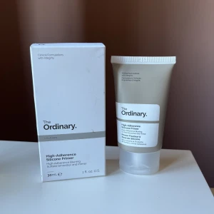 Primer - Helt ny men testad 1 gång primer från the ordinary som inte funka på min hud  