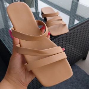 Slippers / sandals 37 - NEW