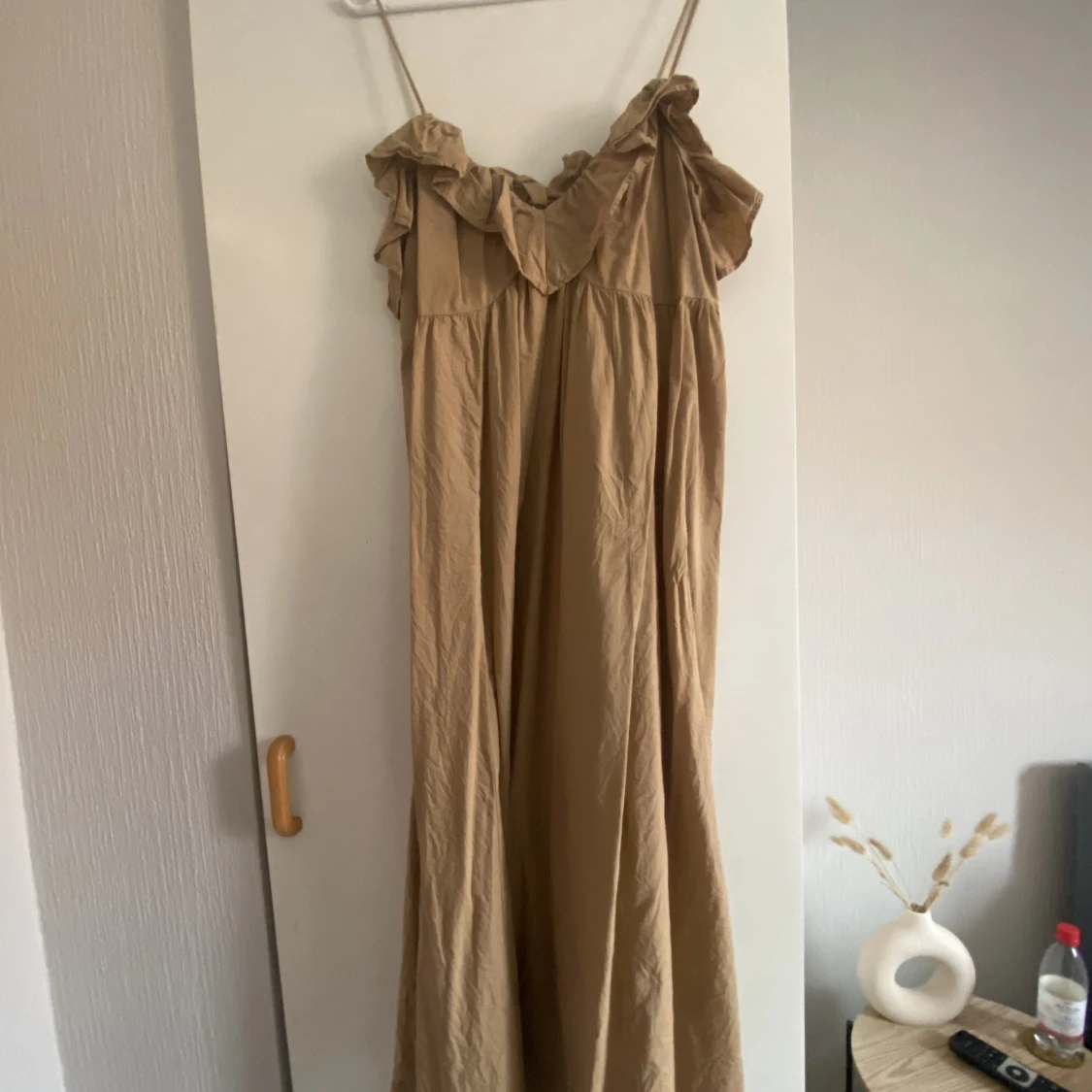 Klänningar 50 kr st  - 91