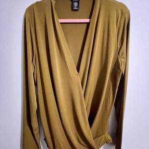 Vacker tröja från Lindex, aldrig använt, storlek L
