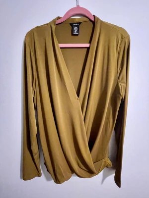 Vacker tröja - Vacker tröja från Lindex, aldrig använt, storlek L