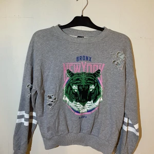 Tröja  - Fint skick 