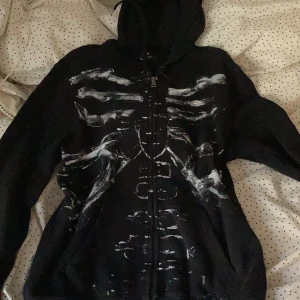 Skelett tröja  - Handgjord skelett tröja 