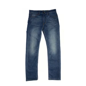 Levi’s 501 - Size: 32/32. Blå. Condition: Vintage. Alla jeans är uppmätta av oss! Har ni frågor eller funderingar är det bara slide DM, tveka inte!