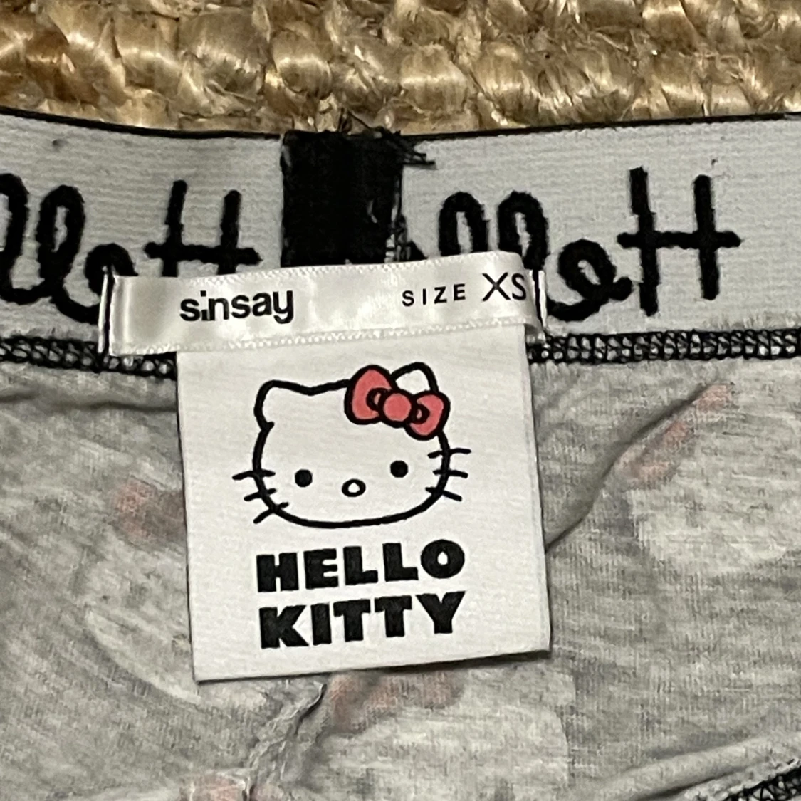 Hello Kitty  - 90