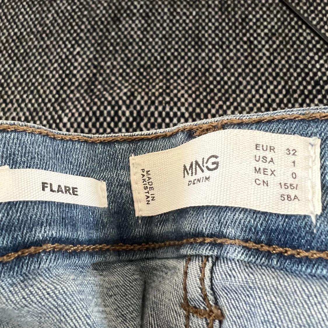 Midwaist Flare Jeans - 91