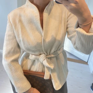 Kofta  - Beige kofta, super cool💓