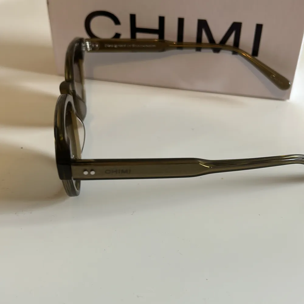 Chimi solglas ögon 01 grön, knappt använda. Kvitto finns tillgängligt . Accessoarer.