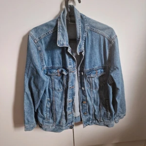 Jeansjacka  - Bra skick 