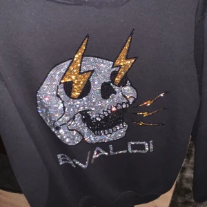 Bvaldi - Hej säljer min bvaldi som jag it använder. Inga pärlor har gått bort. Köptes på bvaldi. Cond 9/10 Pris kan diskuteras:)