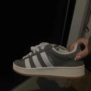 Adidas Campus 00’s - Helt nya säljs pågrund av fel storlek. Säljer även i beige samma modell, finns att få paketpris!! 