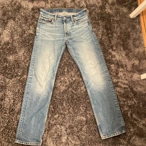 Feta weekday jeans - Weekday jeans 699kr nypris mitt pris 299kr 9/10 skick regular fit passar med mycket. Storlek 27/ 32 passar 170-175👍