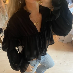 Blus - SUPER snygg blus