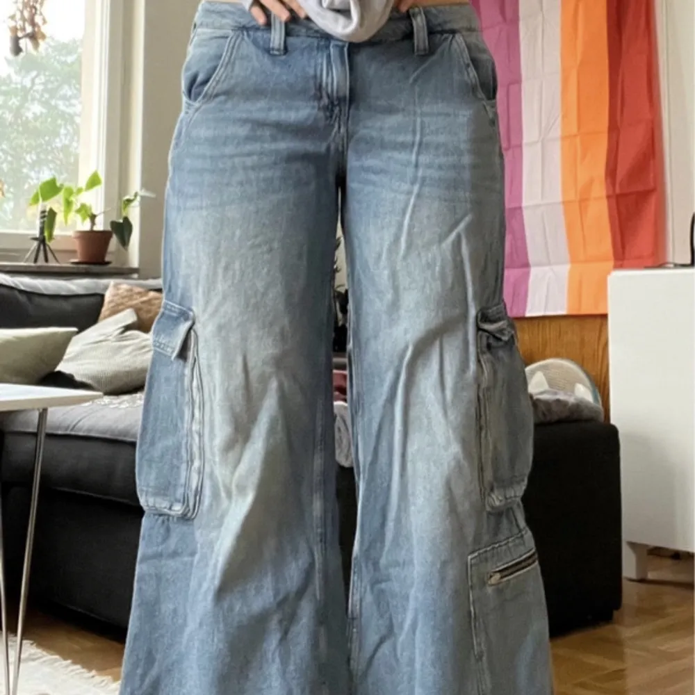 Använda fåtal gånger, tvättade och  normala i storlek: 30W 30L. Jeans & Byxor.
