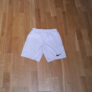 Nike - Sliten hittade när jag rändade garderoben 