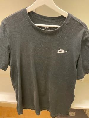 Nike T-shirt  - Alltid bra att ha Riktigt skön 