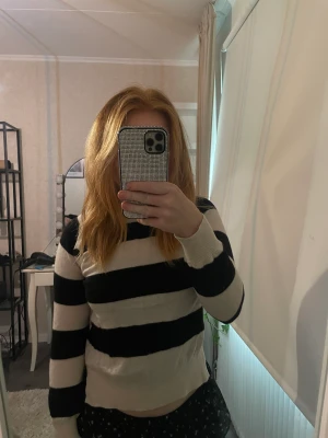 zadig tröja - aldrig använd, köpte på sellpy 