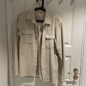 Overshirt - Overshirt i Manchester material