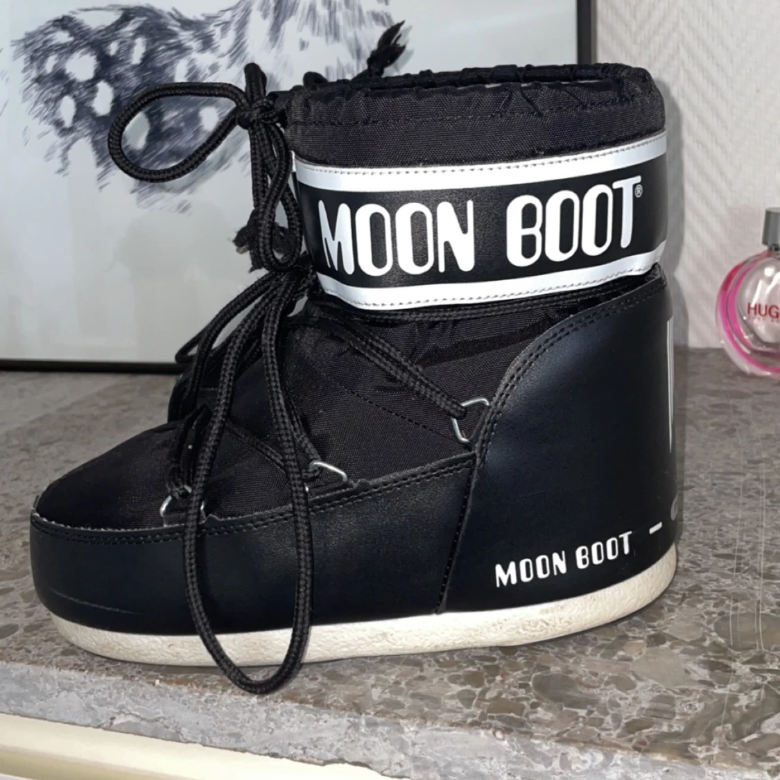 SVARTA LÅGA MOONBOOTS - 91