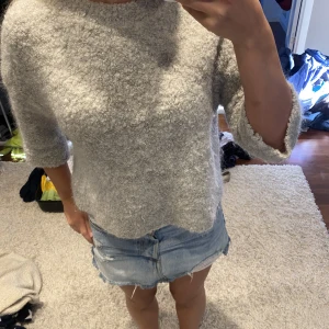 Trekvartsärmad tröja! - Super fin från COS💕