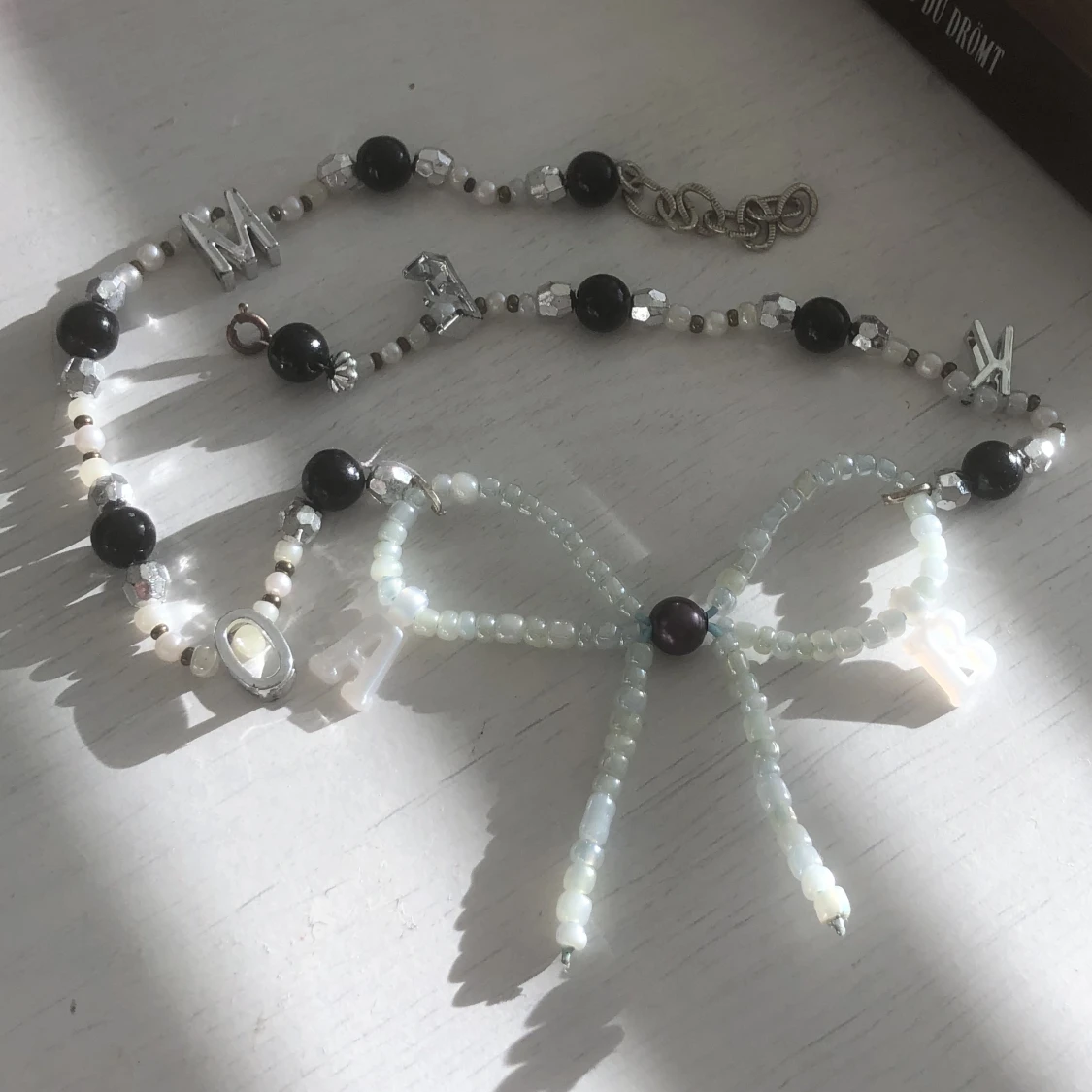 svartvitt rosett halsband!! 🐩🐈‍⬛