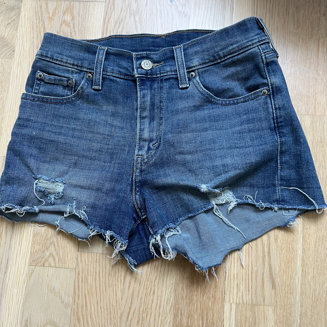 Levis shorts - 90