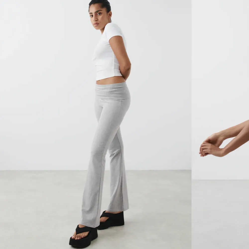 Säljer dessa jättesköna nervikta yoga pants från Gina tricot  har bara använt ett fåtal gånger och dom är i jättefint skick jag är ungefär 170cm lång och dom är fortfarande rätt långa där nere ❤️. Jeans & Byxor.