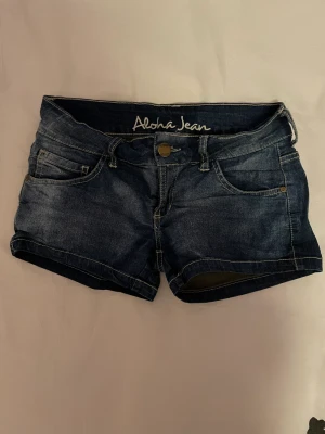 Lågmidjade shorts - Superfina lågmidjade shorts, liten storlek men stretch 🩷