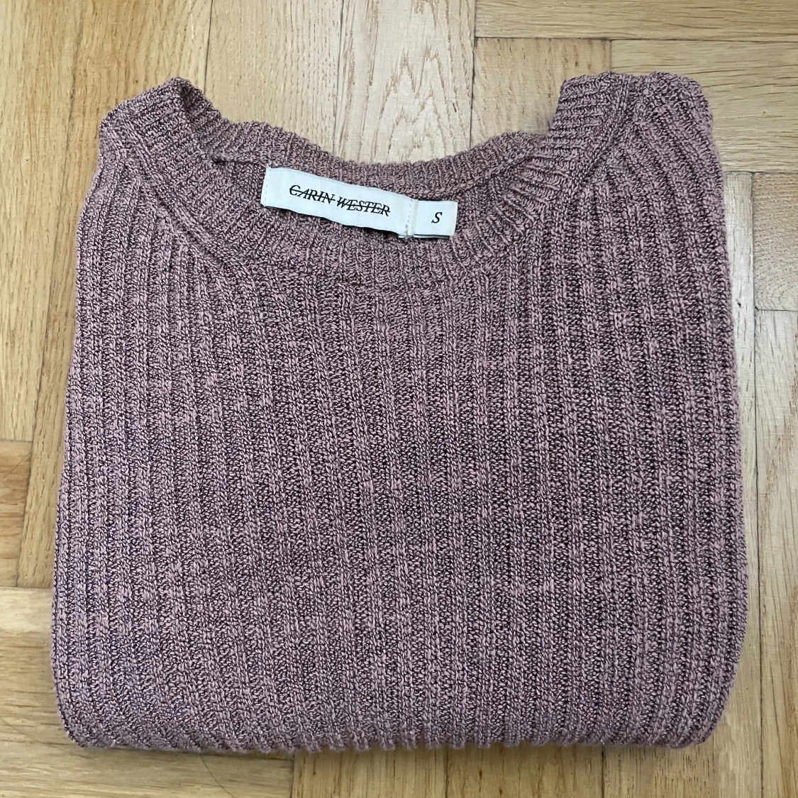 Stickad T-shirt från Carin Wester - 90