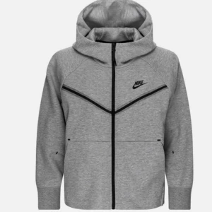 Nike tech dam - Kommer inte till användning så säljer för 300kr