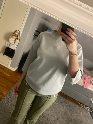 trekvartsärmad sweatshirt  - Fin