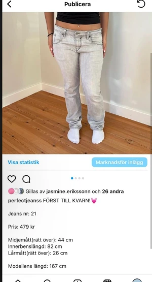 Vintage jeans - Säljer dessa då de var för stora för mig. Köpte de av ett UF-företag som säljer vintage jeans & måtten står på bilden över. (Lånad bild) Säljer för 400kr + frakt