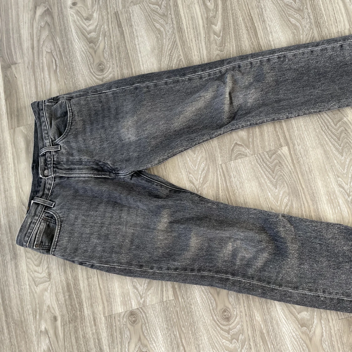 Levi’s jeans - 90
