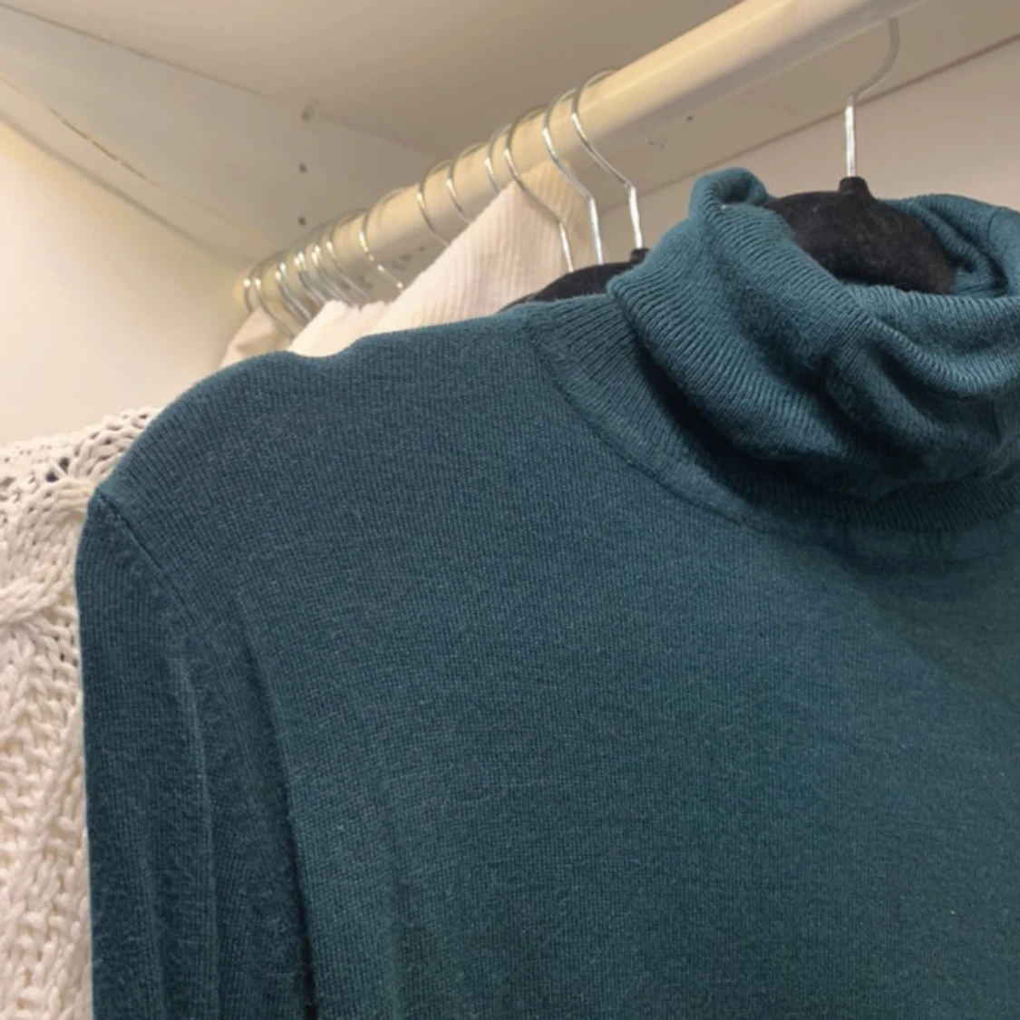 Mörkgrön polotröja  - 90