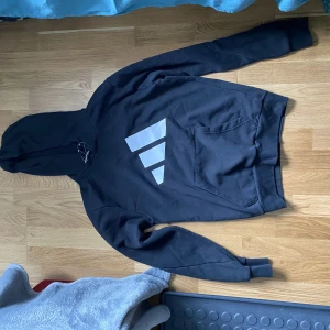 Adidas Black hoodie - Great condition 