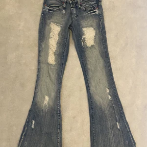 Jeans - Jättesnygga jeans som tyvärr inte passar mig, i topp skick!