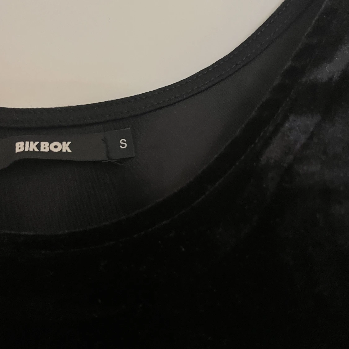 Sammetslinne Bikbok - 91