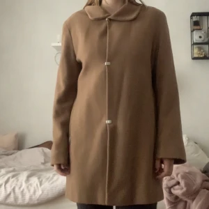 Vintage kappa  - Säljer denna unika höstiga kappan 💞