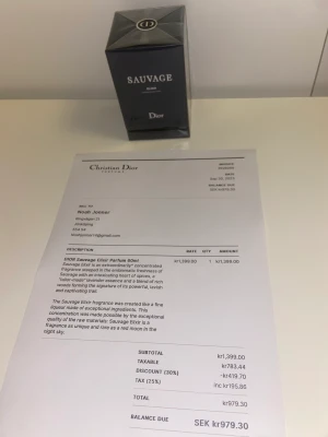 Dior sauvage elexir - Inplastad Dior Sauvage elixir 60ml.   Öppen för att förhandla om priset vid en snabb affär, hör av er vid frågor och funderingar (;
