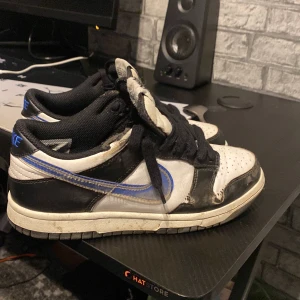 Nike dunks  - Säljer nu dessa för e för små ny pris e 1200 pris kan diskuteras 
