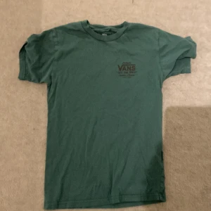 vans tee  - snygg grön