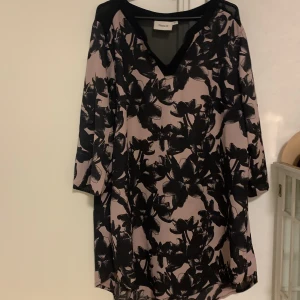 Tröja - Andvänd några gånger.