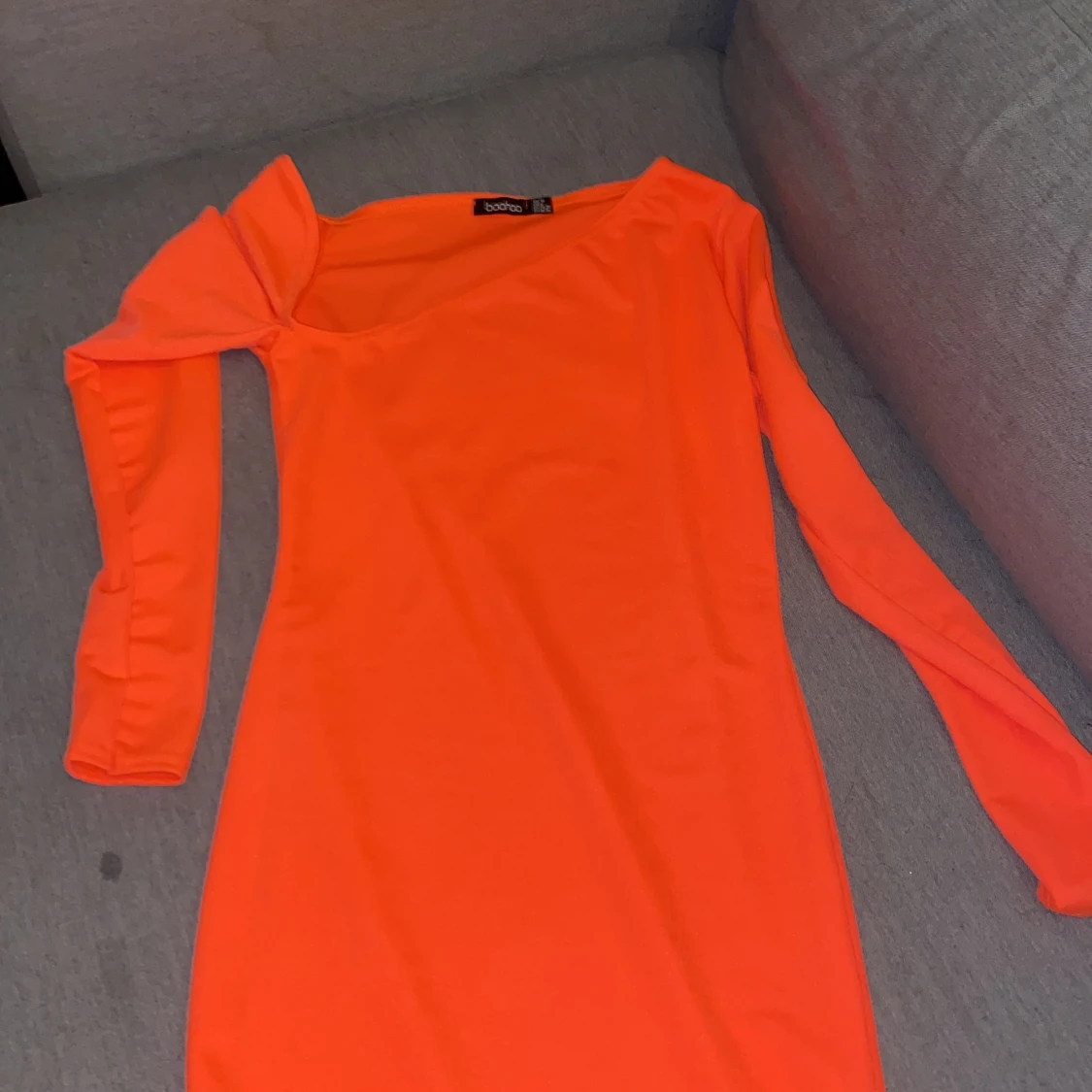 Orange klänning  - 90