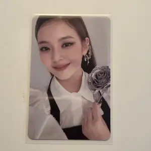 Itzys lia photocard from their checkmate album  Proofs on instagram @chaeyouh