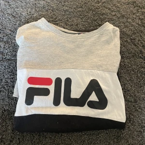 Fila T shirt - I nyskick! Storlek 158/164